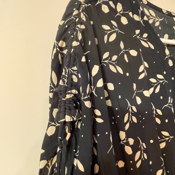 LA Confection dress - Picture 11 of 11